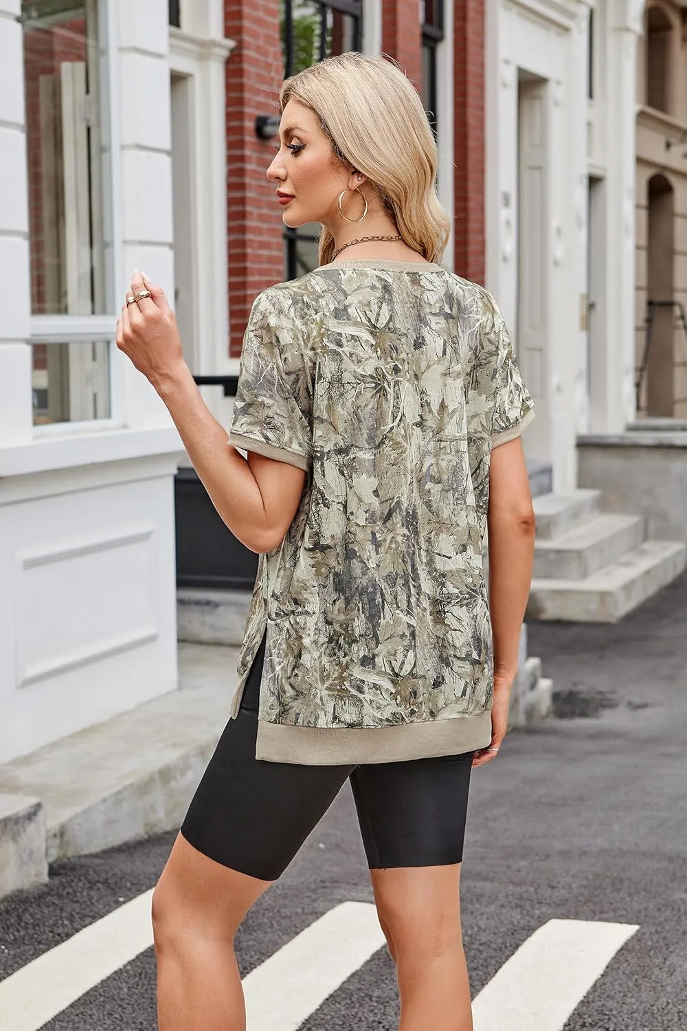 ECOWISH Women Side Split Sweatshirt: Fall Crewneck Long Sleeve Oversized Camo Shirts Casual Camouflage Print Pullover Tops